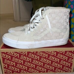 Vans White High-Top Sneakers Quilted Pattern